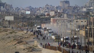 Útoky na domy aj utečenecký tábor. Počas izraelských náletov na mesto Gaza zomreli desiatky ľudí, tvrdí Hamas