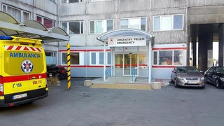 Agresivita na centrálnom príjme. Pacient napadol v bratislavskej nemocnici iného pacienta a zdravotníkov
