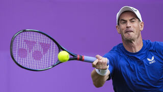 Po operácii sa odhlásil z Wimbledonu. Murray po sezóne plánuje skončiť s tenisom