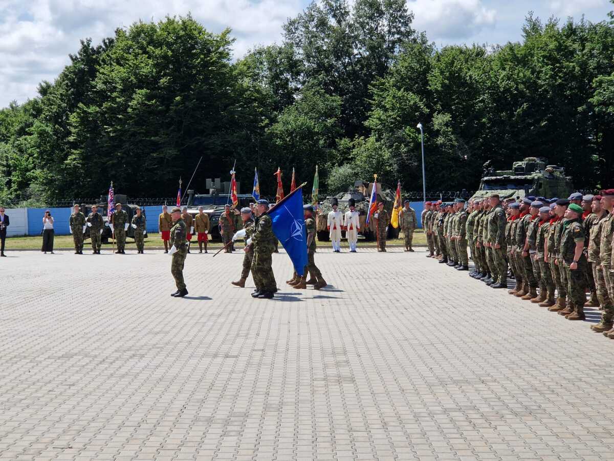 vojaci vedenie NaTO 