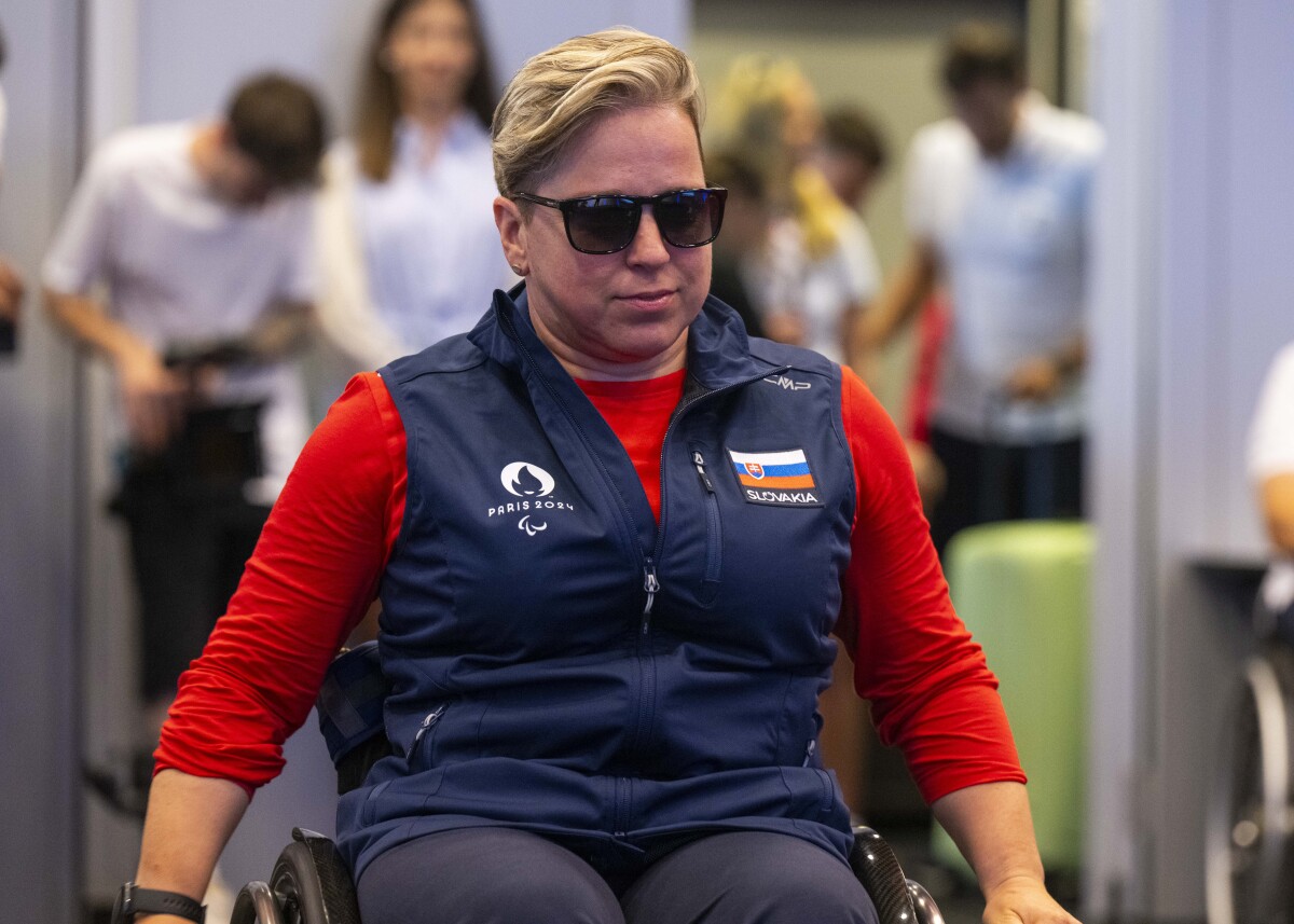 Predstavenie oblečenia slovenských paralympionikov