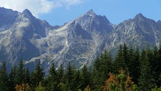 Smrť na Čiernom štíte. Poľský turista neprežil pád v Tatrách, nepomohol ani rýchly zásah vrtuľníka