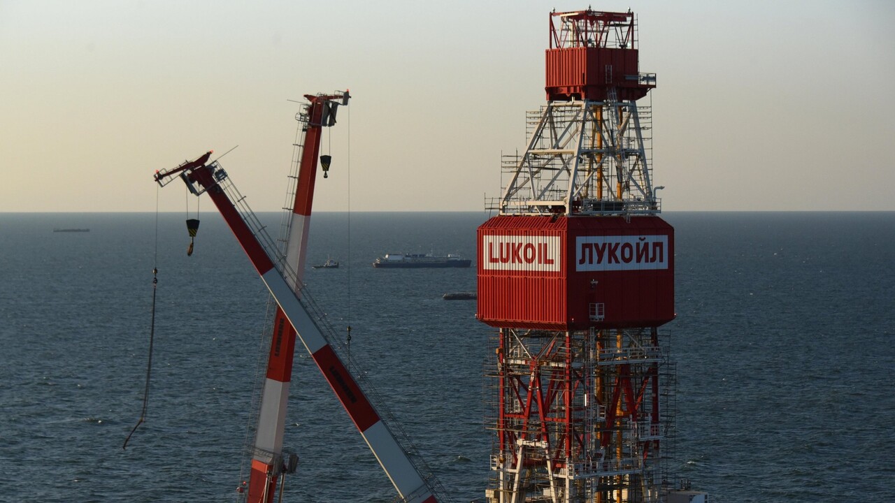 Lukoil ropa