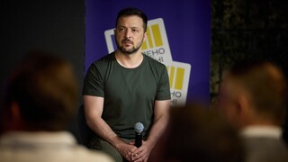 Zelenskyj prvýkrát od začiatku vojny pripustil možnosť vzdať sa územia v prospech Ruska. Rozhodnúť musí ľud 