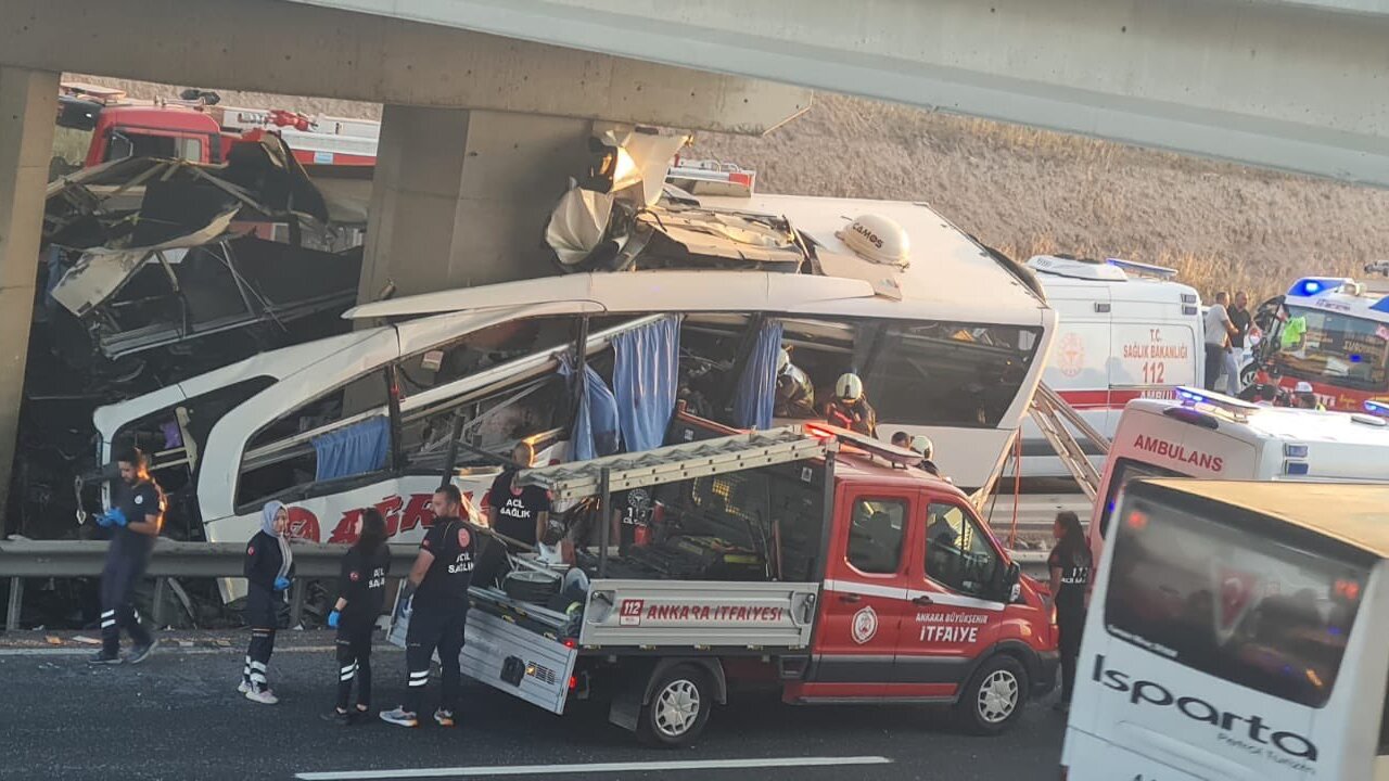 Ankara Turecko nehoda autobusu