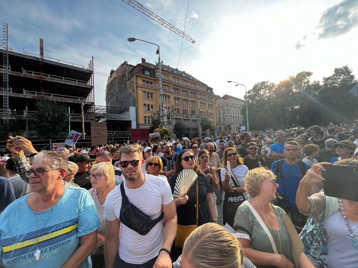 protest opozícia 