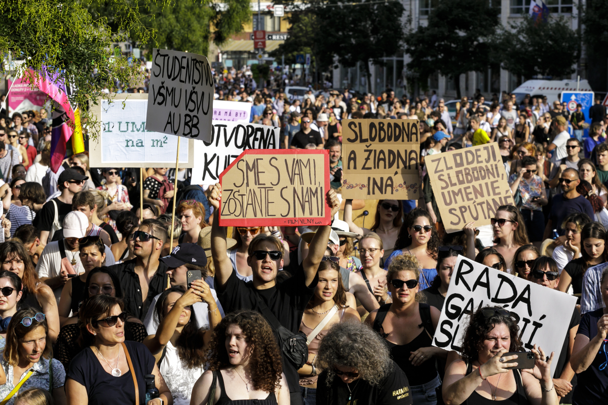 protest opozícia 