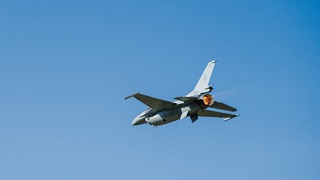 F-16