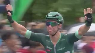 Kaden Groves triumfoval v 17. etape Vuelty. Belgičan van Aert odstúpil, vedenie si stále drží O´Connor