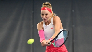 Šramková  sa prebojovala do 2. kola turnaja WTA v Pekingu. Kalininovej nadelila kanára