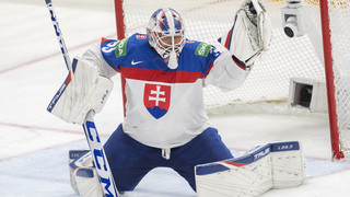 Podpísaná zmluva so švajčiarskym klubom. Slovenský hokejový brankár mieri do HC Lugano