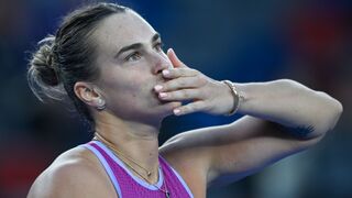 Sobolenková bez zaváhania postúpila do semifinále turnaja WTA 1000. Gauffová vyradila Linetteovú