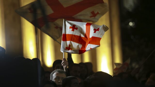 Gruzinsko voľby vlajka protesty