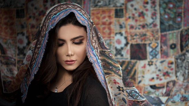 female-model-ethnic-style-designed-hijab.jpg