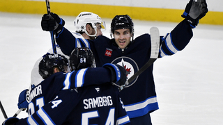 NHL: Winnipeg porazil Utah a zostáva na čele. Jets pokračujú vo víťaznej sérii, Toronto vynulovalo Boston