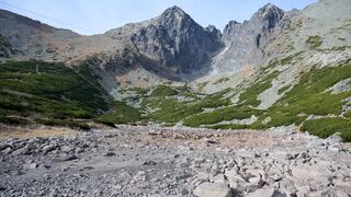 Vyschnuté Skalnaté pleso vo Vysokých Tatrách