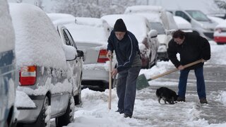 Prvá výdatná snehová nádielka môže presiahnuť až päť centimetrov. Meteorológ prezradil, na čo sa pripraviť