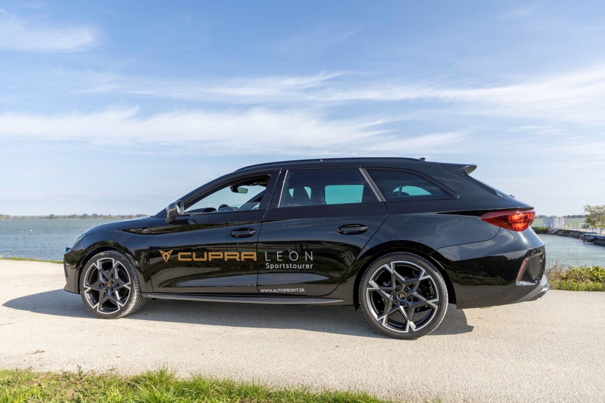 thumbnail_CUPRA_GALANTA-6859.jpg