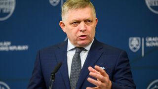 Fico: Samit priniesol úspech, budeme tlačiť na Ukrajinu. Opozičné strany hovoria, že premiér pre Slovensko nevybavil nič