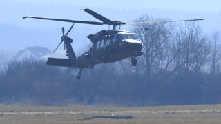 Slovensko si môže vybrať medzi vrtuľníkmi Viper a Blackhawk. Výsledky budeme mať v najbližších dňoch, povedal Kaliňák