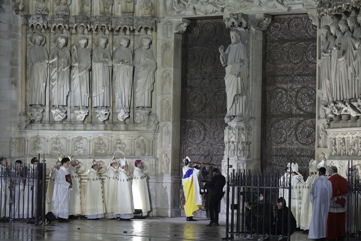 Slávnostné otvorenie Notre-Dame