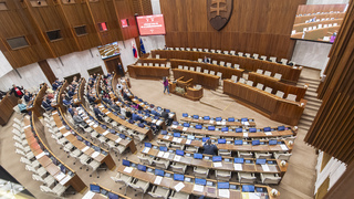 parlament NR SR 