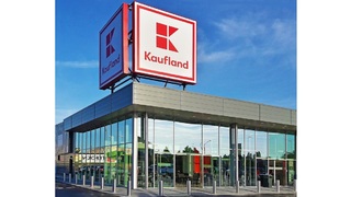 Kaufland reaguje na nižšiu DPH zlacnením potravín.