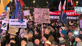 Občianska pohotovosť, zoznam požiadaviek pre vládu. Ľudia skandovali na námestiach, nejde o posledný protest