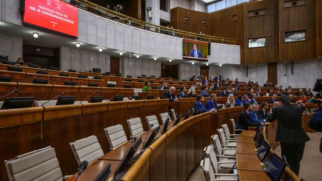 parlament nr sr