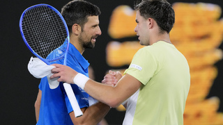 Australian Open: Djokovič prekonal rekord Federera, Šramková zaznamenala ďalší úspech