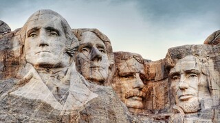 Hor sa tesať. Na ikonickom Mount Rushmore by mohla pribudnúť Trumpova hlava, návrh vzbudil vášne