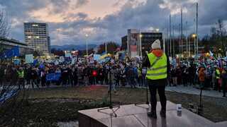 Ani tento piatok ľudia neostali ticho. V troch mestách sa opäť protestovalo, Banskobystričania nevynechali jediný týždeň