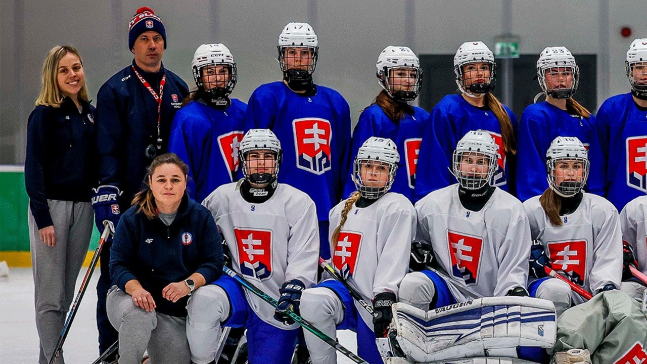 slovenske hokejistky mládež eyof