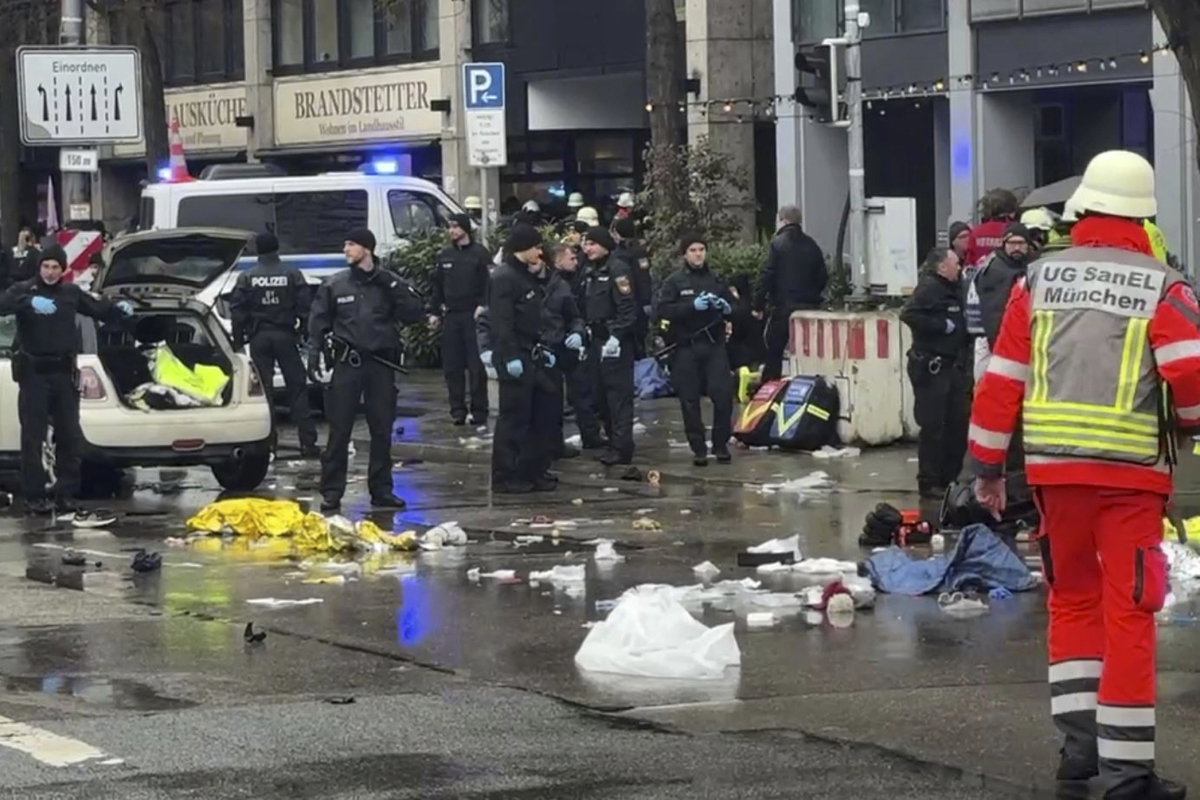 nehoda Nemecko Mníchov páska hasiči polícia sanitka