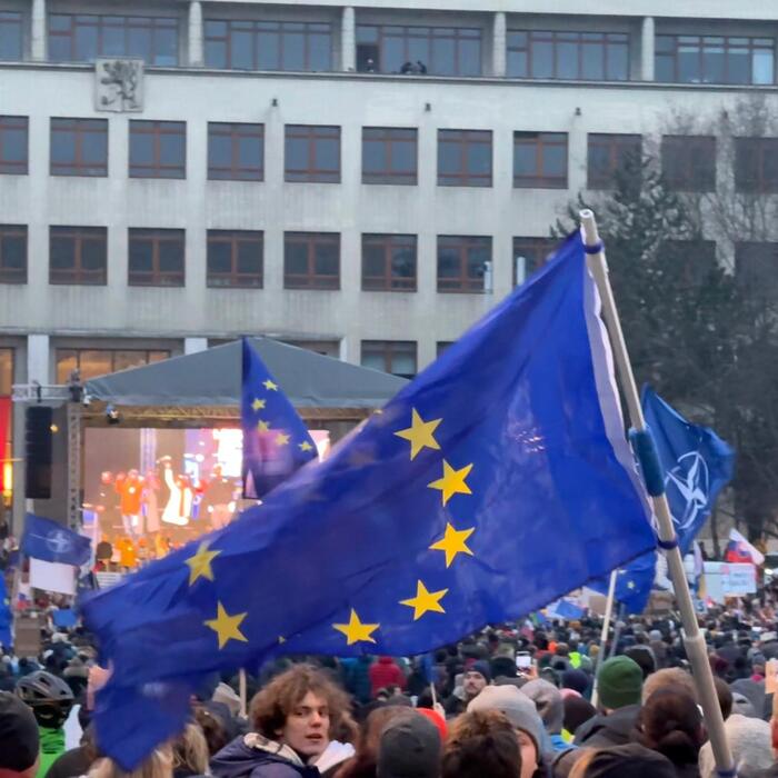 protest Európska únia vlajka