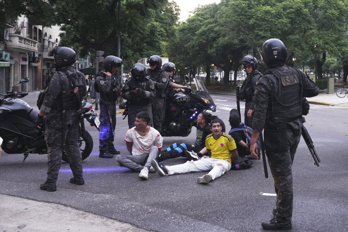 Argentina_Protest195254.jpg