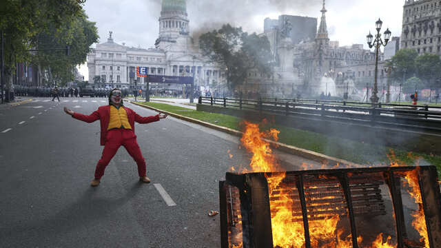 APTOPIX_Argentina_Protest194870.jpg