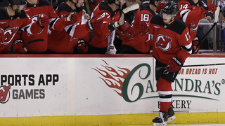 NHL: Nemec strelil víťazný gól proti Edmontonu, jeho prvý v sezóne. Černák asistoval pri góle Tampy