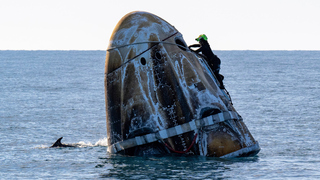 SpaceX astronauti kapsula more delfín NASA