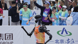 Roboti maratón